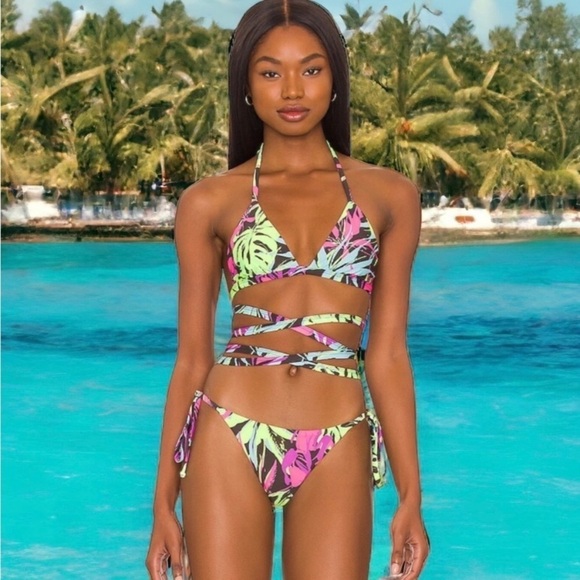 Beach Riot Bikini Set Winnie Triangle Top & Soleii Bottom in Neon Palms - Picture 1 of 8